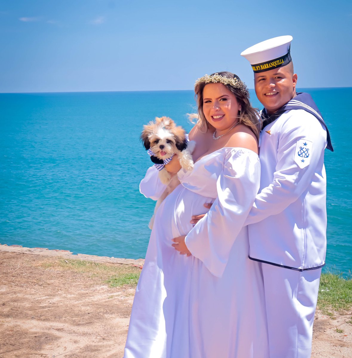 Lukasmarin2's tweet photo. ⚖️🧡⚓️ 🐶👧🏽 https://t.co/gmsoPwsj6V