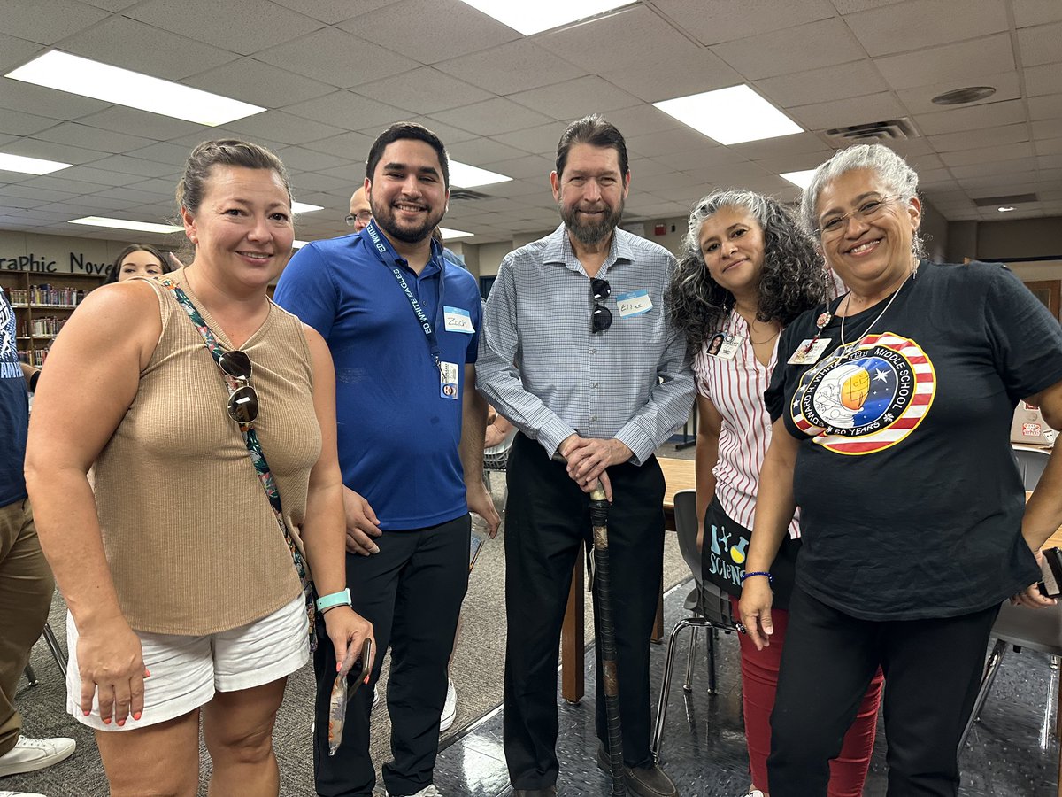 Ed White Science (@edwhitescience) on Twitter photo Welcome Mr. Williams, Mr. Tovar, and Ms. Clark to the best department on campus…Science!! <a href="/edwhiteneisd/">Ed White MS</a> <a href="/NEISD_Science/">NEISD Science</a> Welcome Mr. Williams, Mr. Tovar, and Ms. Clark to the best department on campus…Science!! <a href="/edwhiteneisd/">Ed White MS</a> <a href="/NEISD_Science/">NEISD Science</a>