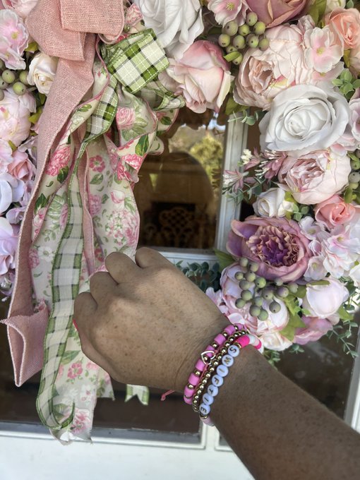 Guess who&rsquo;s going to see @taylorswift13 #ErasTour eeeekkkkk dream come true! https://t.co/eF0pUeTaFu<a class="tags" target="_blank" title="On Twitter" href="/?out=eyJ0eXAiOiJKV1QiLCJhbGciOiJIUzUxMiJ9.eyJpYXQiOjE3MjA3NTg4ODgsImlzcyI6InR3cG9ybnN0YXJzLmNvbSIsIm5iZiI6MTcyMDc1ODg4OCwiZXhwIjoxNzUyMjk0ODg4LCJyZWRpcmVjdF91cmwiOiJodHRwczovL3R3aXR0ZXIuY29tL3RheWxvcnN3aWZ0MTMifQ.kjqpJEy7mqOp1OYC_1ZWNPWd0Nswuku0aPefCHbGZontuBJuLYtIBn2tuCWg3Sir6HXVb1kyZAeUD02euFqDlA">@taylorswift13</a><a href="/tag/erastour"class="tags">#ErasTour</a>