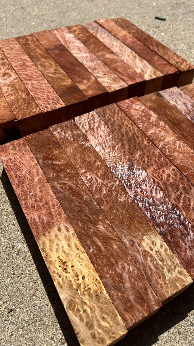 RedFalconWood1's tweet image. Redwood Burl going to a pool cue company! #poolcue #woodworking #Thursday #billiards