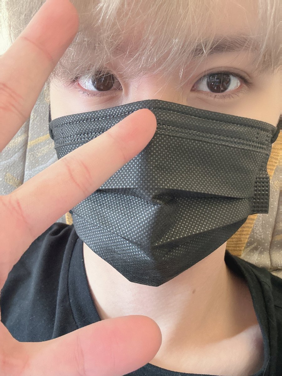 WEi__Member's tweet photo. [#동한] 다녀오겠슴돠~👋🏻 https://t.co/C9dAKlMy1i