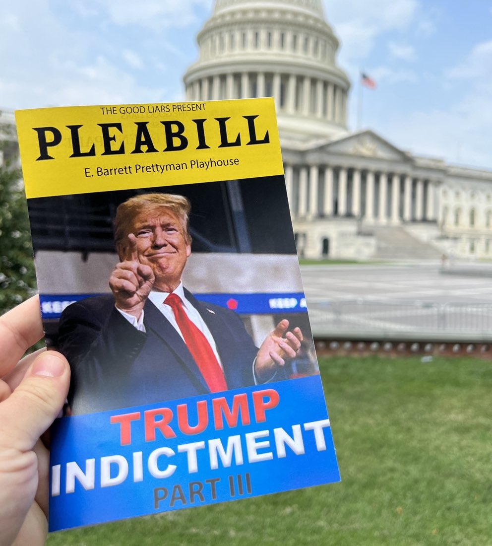 TheGoodLiars's tweet image. Handed out programs at the Trump indictment today.