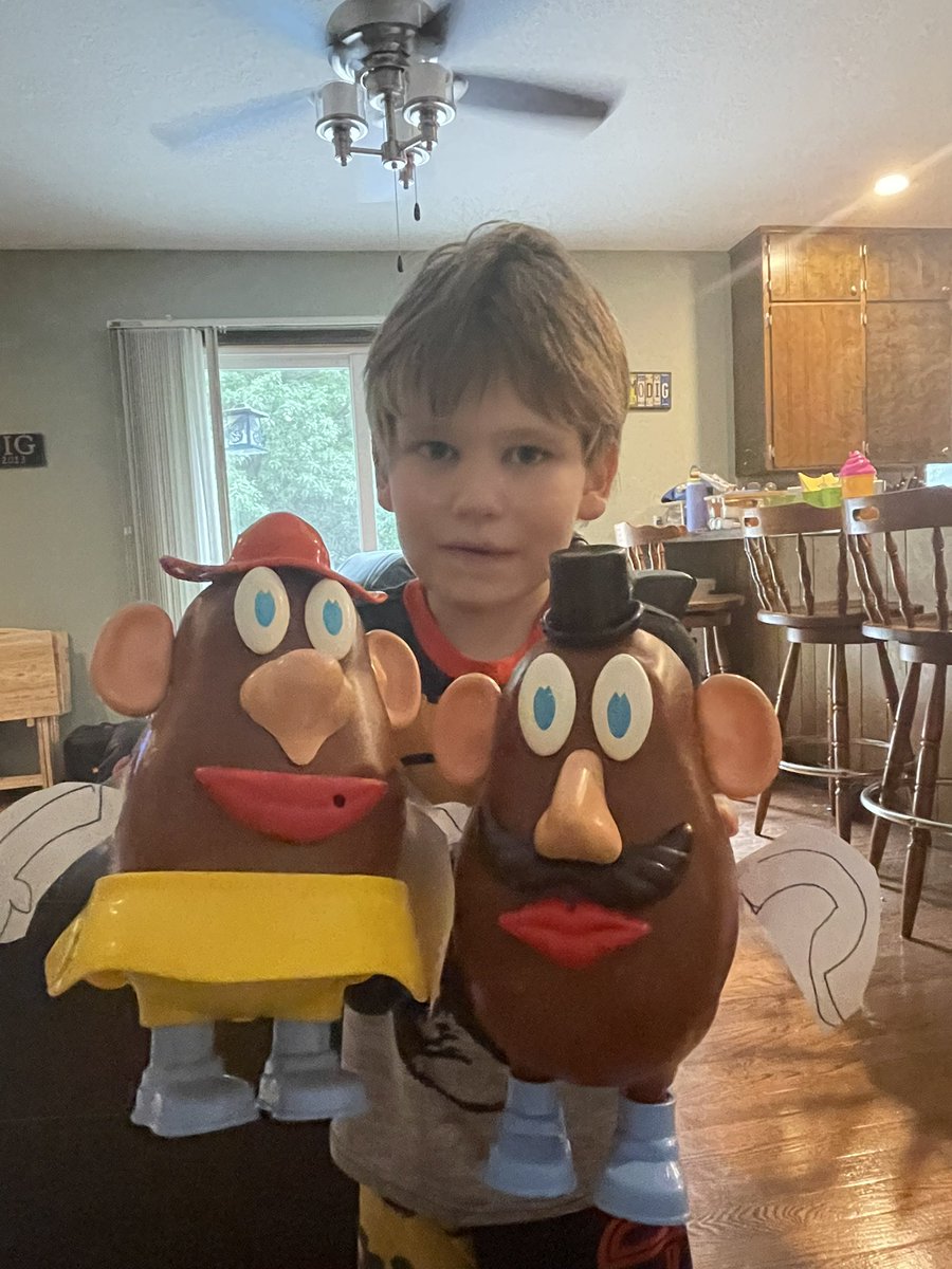 MelissaMModig's tweet photo. @Hasbro My son with autism loves all things Potato Heads. He was so excited to be given these vintage Potato Heads! Thanks @Hasbro! #potatohead #toys https://t.co/P3cOzyG9o2