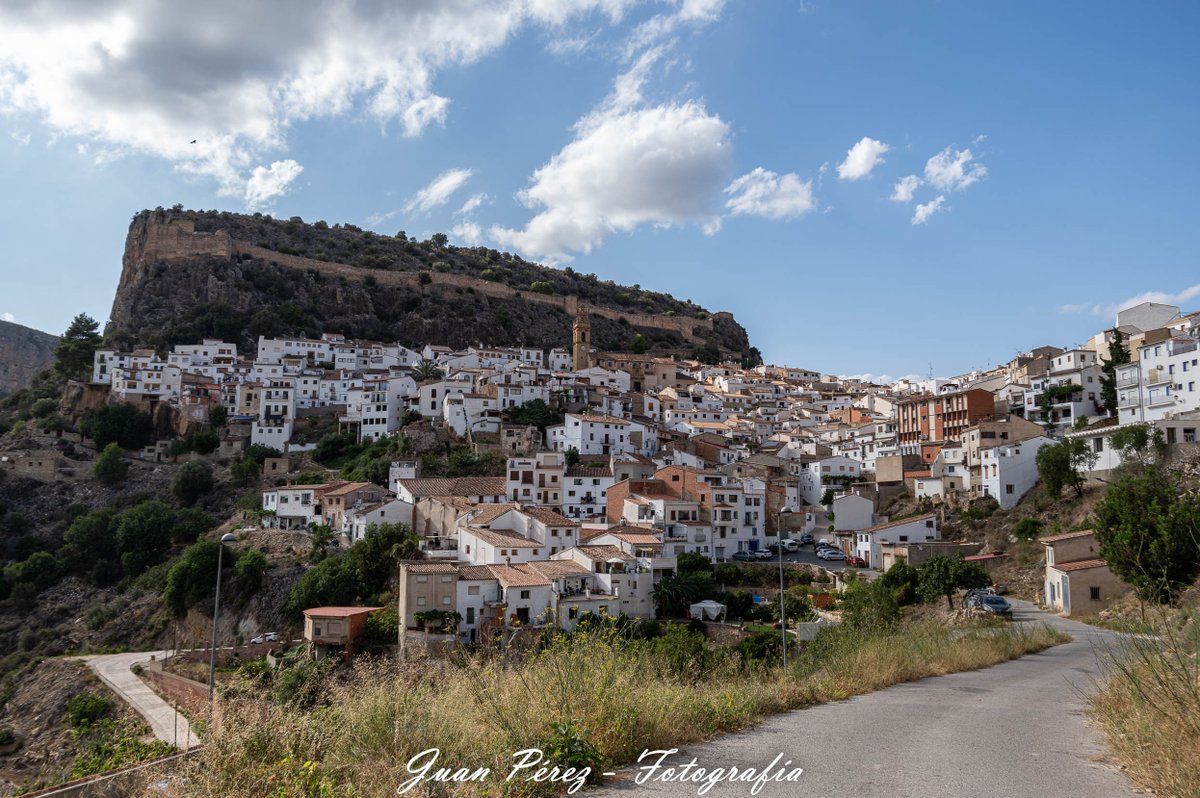 Chulilla. Valencia.
<a href="/aytochulilla/">Ayto. de Chulilla</a> <a href="/AltoTuria_/">AltoTuria</a> <a href="/TurismoSpain/">Turismo en España | Tourism in Spain</a>