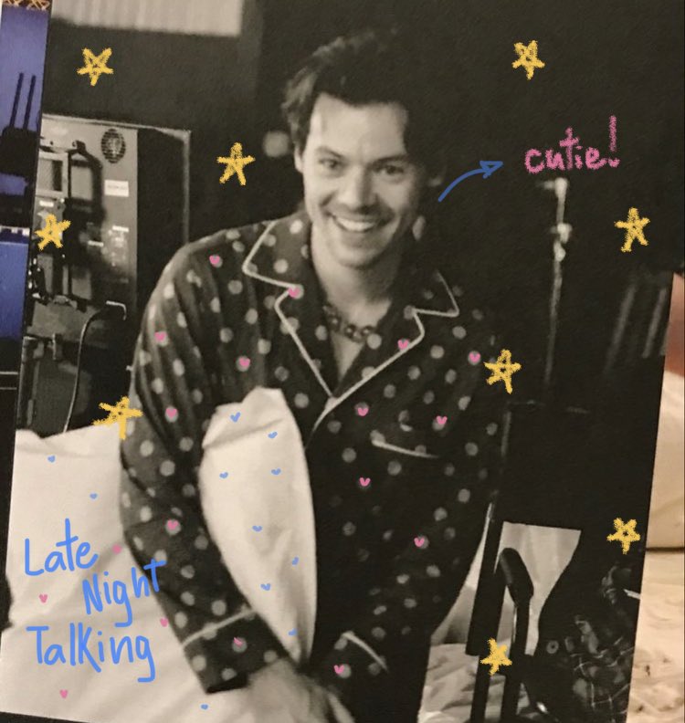 MyFancyHarry's tweet photo. Late Night Talking ⭐️🌃☎️ https://t.co/EOkPaJBeBN