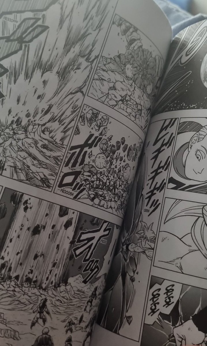 Paldeano777's tweet photo. @dbfrappe @Sherok_Real @TheGamePlayer8 @Cidades_Art Please, read the manga. Goku clearly kills Moro after destroying his gem. https://t.co/AAGzFWRRdw