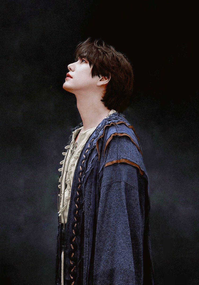 Mydelight_kyu's tweet photo. Clean ver                      Color ver
수많은 별 중에 가장 밝은 별💫 
#규현 #KYUHYUN #벤허 https://t.co/OWvUp3vj97