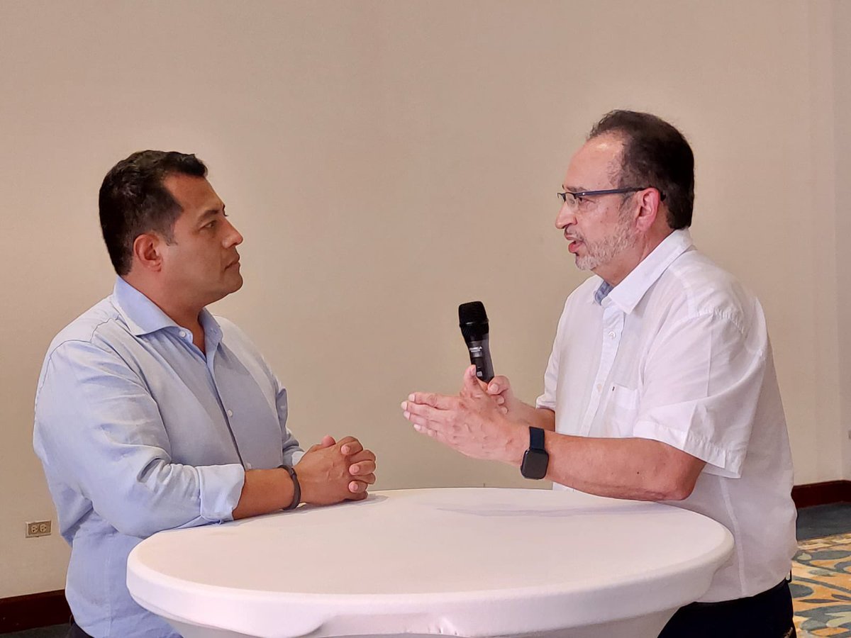 Conversando con <a href="/maradiaga/">Félix Maradiaga</a> hoy a las 8pm en DaríoNoticias @radiodarioni 
La amenaza de la expansión comercial de China en Latinoamérica y como la UK ha sido relegada a un tercer lugar. El precio, la erosión de la democracia en nuestros países.