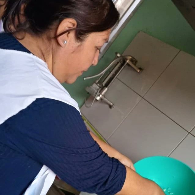 MILESFeTeVeLP's tweet photo. Comedor "El Futuro"

Las y los vecinos de Villa Argüello, Berisso, almorzaron unos ricos fideos verdes con pollo, que prepararon las compañeras 🙌🏽

#organizacionpopular 💪🏽 https://t.co/Uf7tsSvbJC