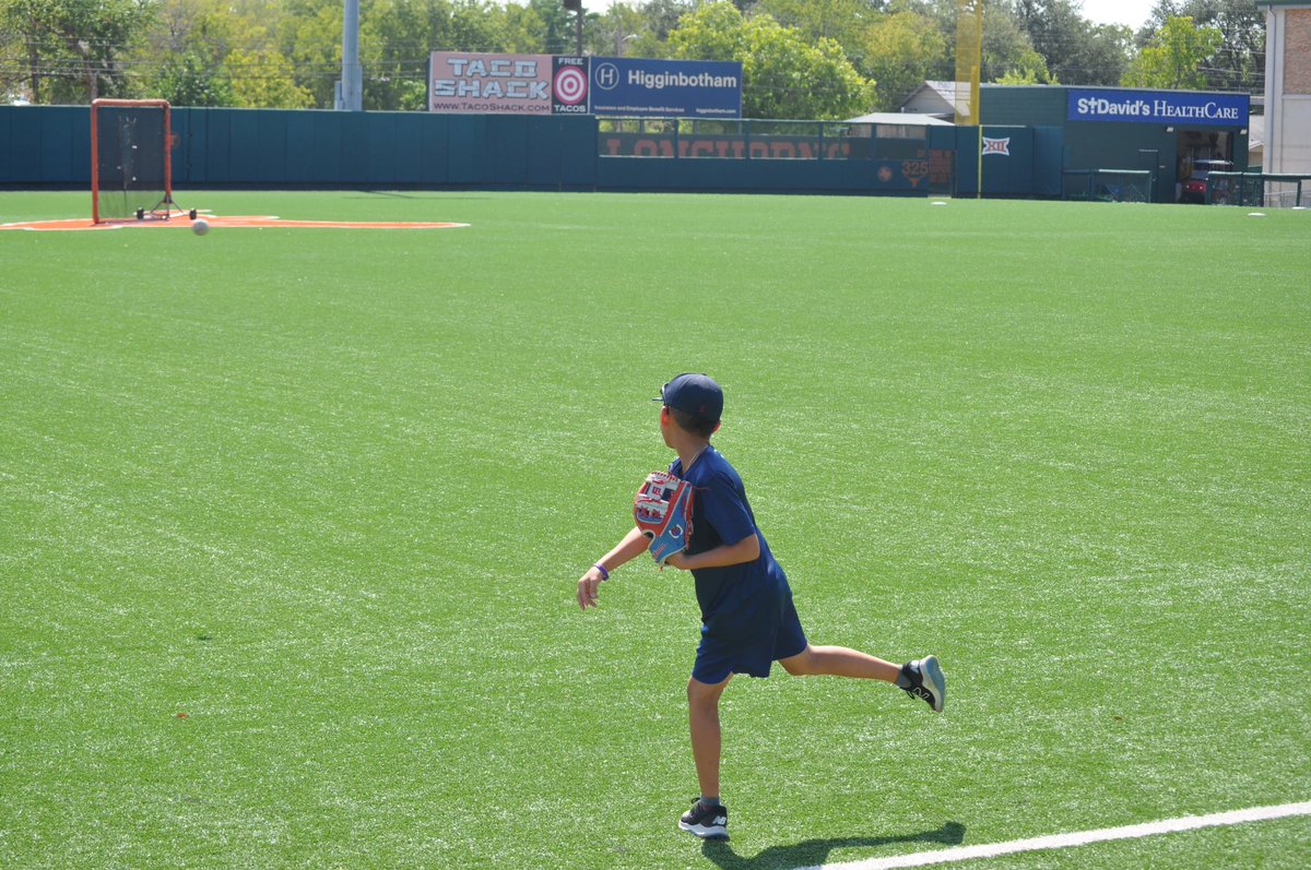 AndrewIm2012's tweet photo. Andrew had a blast at Texas Longhorns summer camp 2023. Hookem! https://t.co/CaqQIjFZrp