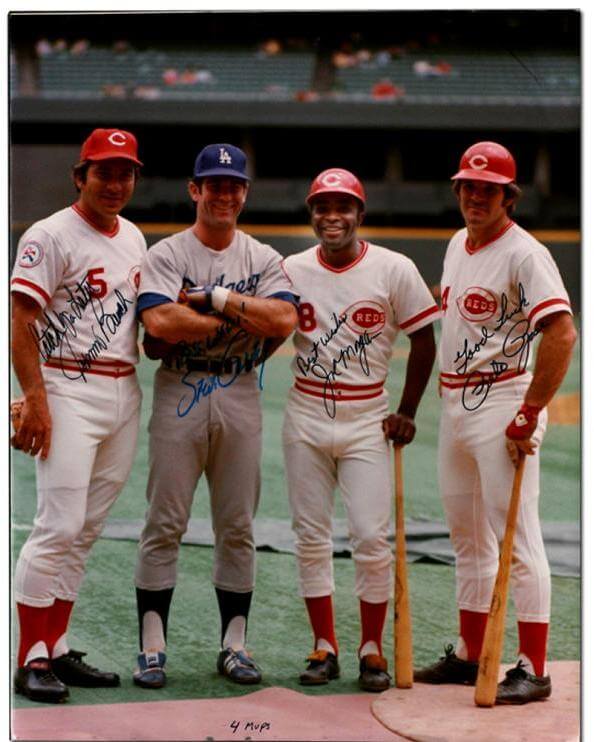 PolyesterUnis's tweet photo. Bench, Garvey, Morgan, and Rose. 1976 @Reds @Dodgers https://t.co/rygpu8fZHv