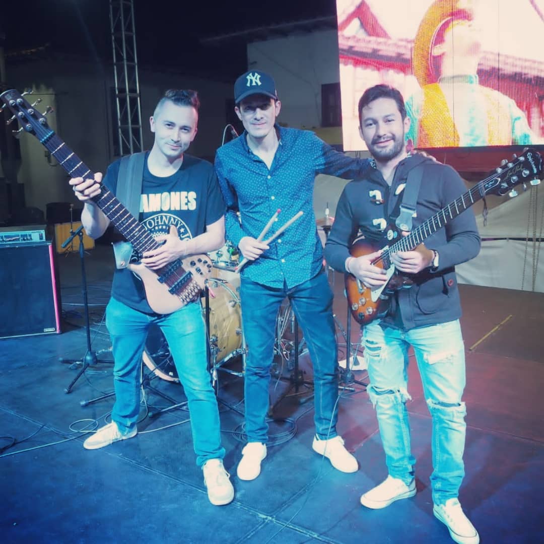 henryrage's tweet image. Para desafiar las leyes de Tradición, desde Tunja, Boyacá #Donc Bajo Carraguero, folcloré y acordes rockeros una fusión alterntiva muy diferente, suena muy bueno sumercé! @GobBoyaca 
#Rockcolombiano
#SiempreParcheRock @ParcheRock 
Al Aire en @Radiorageofi 
radiorageoficial.com