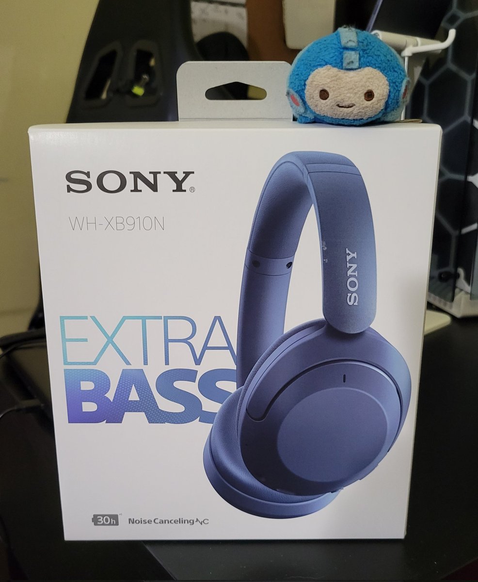 i was looking for some very good, noise canceling headphones on a discount rn and I got this!! and its blue as well so this is a win!! 

this was literally a steal, perfect for listening while traveling (for the upcoming december trip soon!! 😎✈️)