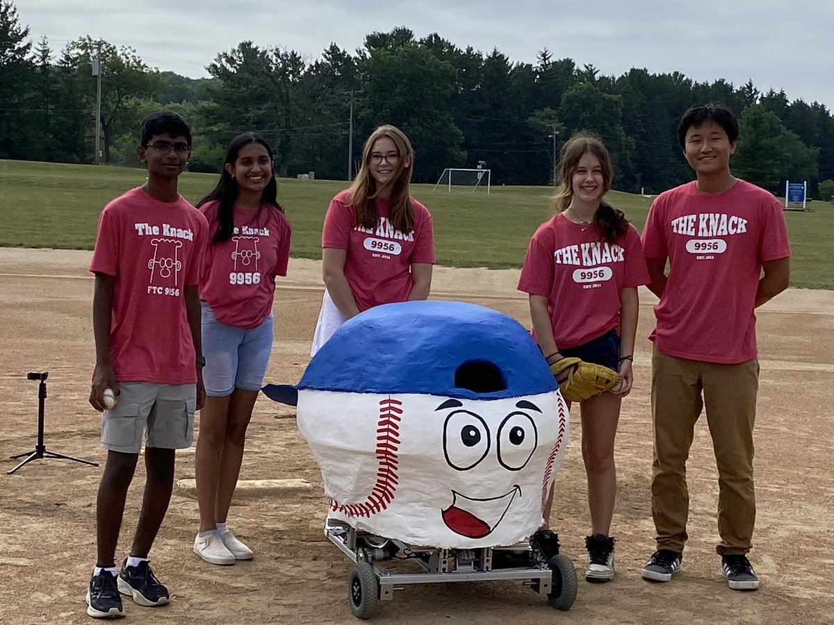 KnackRobotics's tweet image. Tomorrow, Stitch (our robot) throws out the FIRST pitch at the Brewer’s Game! Check out our news coverage at  cbs58.com/news ! Tickets still available. @FTCTeams @FIRSTweets @Arrowheadschool @LCSPride @Brewers