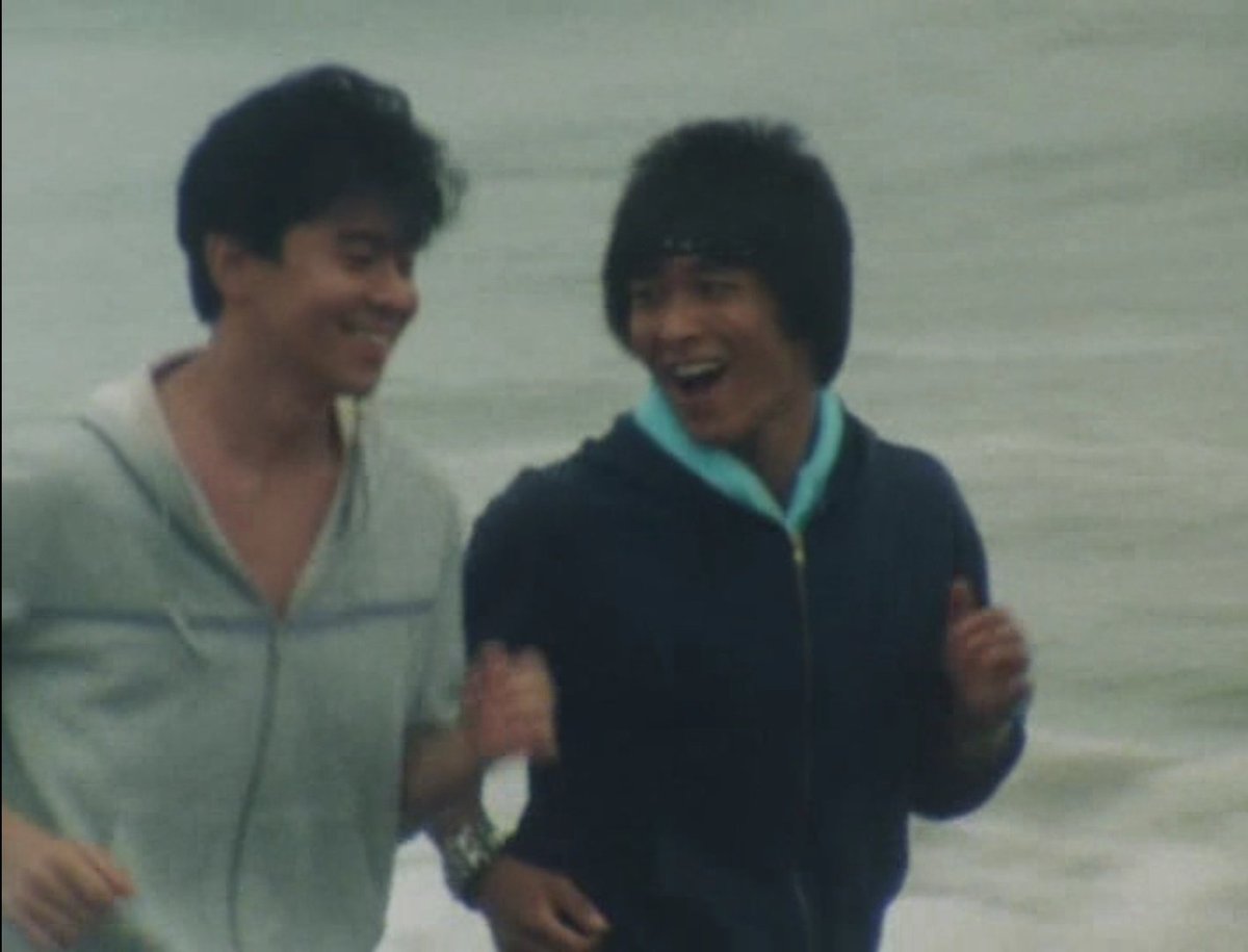 kleberjsouza's tweet image. Não estou afirmando nada, mas meu gaydar apitou pro Dan desde o começo da série
#Flashman