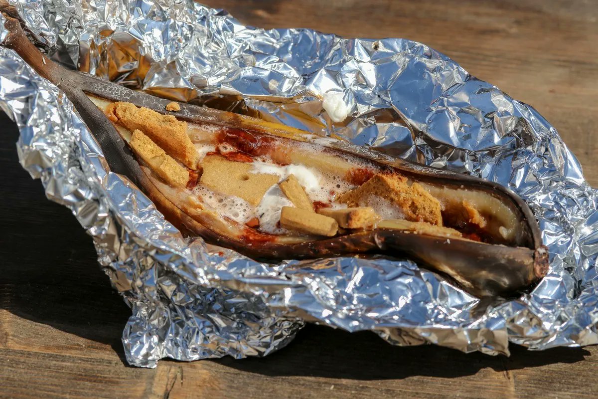Smore Banana Boat. Pop them on the #SummerBBQ and enjoy the melted chocolate &amp; marshmallow goodness. Using our Smoreables Graham Crackers. Here's the recipe and also for a version you can pop in the oven instead. buff.ly/3ptgdU4