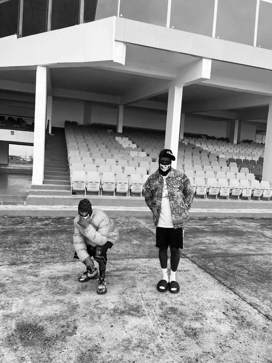 TareVocals_'s tweet photo. #CameFromNothingTheEPbyM_STYLExBoiReece
On the way!! A six track extended play about to blow out from southern Nigeria .
Anticipate!!!!
@HipTv @HipHopDX @sonymusic @UMG 
#BBNaijaAllStar #JustinTrudeau #ONEPIECE1089 #النصر_الزمالك 
©️TareVocalsMusic2023- PR https://t.co/ZVG6s5kXbX
