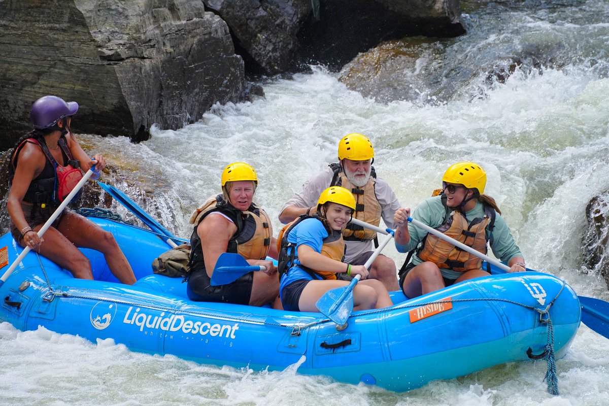 lc_volleyball's tweet photo. We only lost one overboard 🤣🤣#RIPCoachT #ColoradoAdventures #LCVB 🏐💙 https://t.co/mONPkUjmzQ