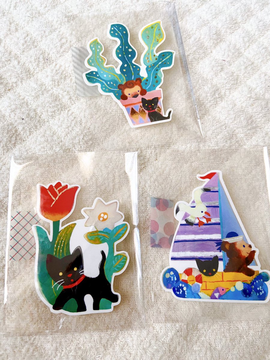「StickerAppコラボでクリアステッカーを制作しました!個展で販売予定です 」|おおでゆかこ - イラストレーター 絵本作家のイラスト