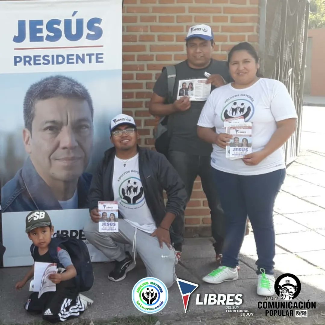 LDSJujuy's tweet photo. 📣 ¡Área Adultos Mayores siempre presentes!
Volanteada en Almirante Brown, Las Heras y la Iglesia San Pedro y San Pablo para nuestros precandidatos, Jesús Escobar y Marianella Lezama Hid.
#Volanteada #JesúsEscobar #MarianellaLezamaHid #LibresDelSur #CambioPositivo #AdultosMayores https://t.co/sGDfLoB49T