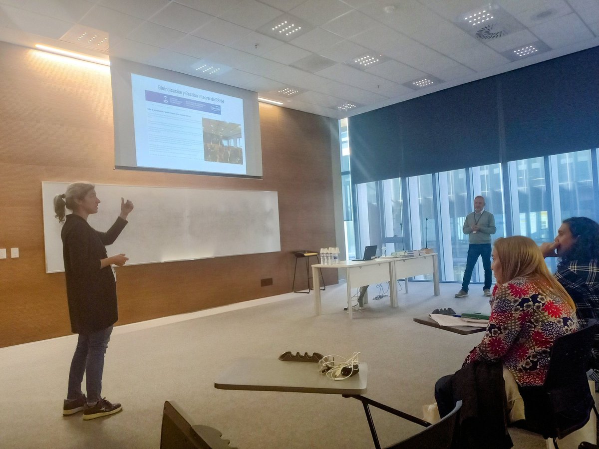 biomci's tweet photo. 📣Presentamos los resultados de @biomci Biomonitoreo ciudadano en arroyos y ríos de Patagonia desde el año 2016 💦🏞️🐛🐌
 IV Congreso Iberoamericano de Limnología
X Congreso Argentino de Limnología @cilcal23
@unrnaltovalle 
#bioindicadores 
#CienciaCiudadana https://t.co/TW63QVy1aK