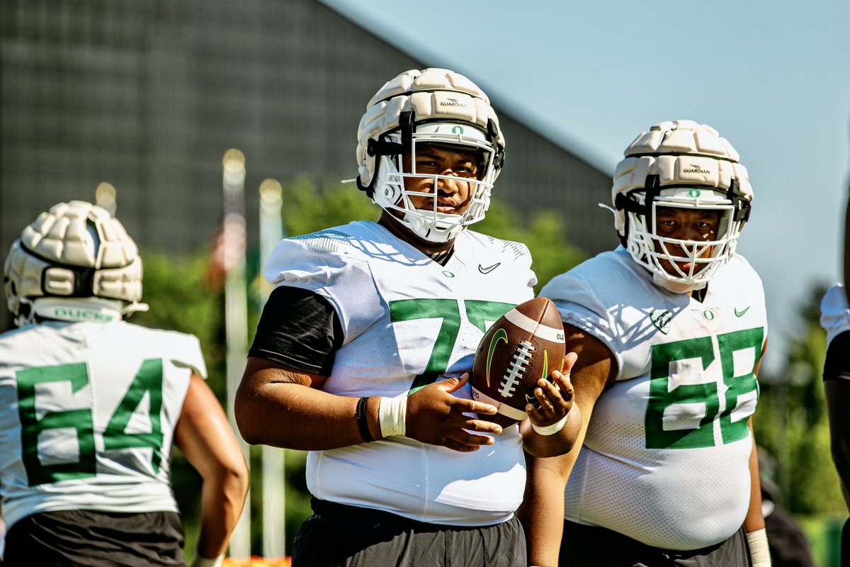 Oregon Football tweet media