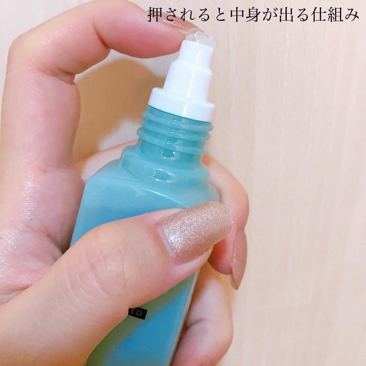 fukkkiiiyyy's tweet photo. 1剤で良いとんとんするだけのクレイエンスの育毛剤を使いました☺️
少量ずつ出るので液だれもなく使いやすかったです✨
プロの毛髪診断士が開発した薬用育毛剤、年齢に応じたケアを始めたい人はいかが？
#PR #クレイエンス #clayence #クレイスパヘアグロウ #頭皮ケア #抜け毛 #スカルプケア #育毛剤 https://t.co/zCtRKNfrcy