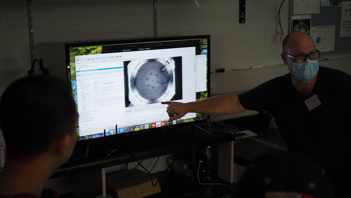 ClimateExtremes's tweet photo. It's #FunScienceFriday! Here's our students last year at ANU's Geophysical Fluid Dynamics Lab.

Students used dyes to track the flow of water currents - giving fascinating insights into just how complex the ocean can be. https://t.co/1LVz5MQEvv