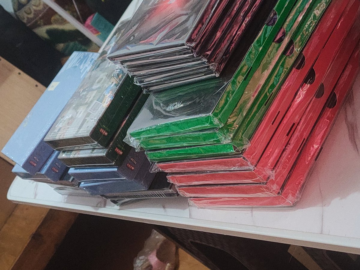 Ano na? Mukhang magdadalawang maleta pa ako ha. QC to QC lang ako uy!

See you all sa fanzone o kung hindi man basta sa Araneta. Need na ipamigay ng Noonas talaga eh. 😉