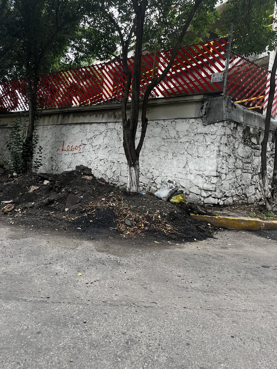 aletoriz's tweet photo. Muchas gracias por la relación de la calle san Ignacio en la colonia villa Lázaro Cárdenas, pero les falto llevarse el cascajo por su atención muchas gracias ! https://t.co/uOxOrm430d