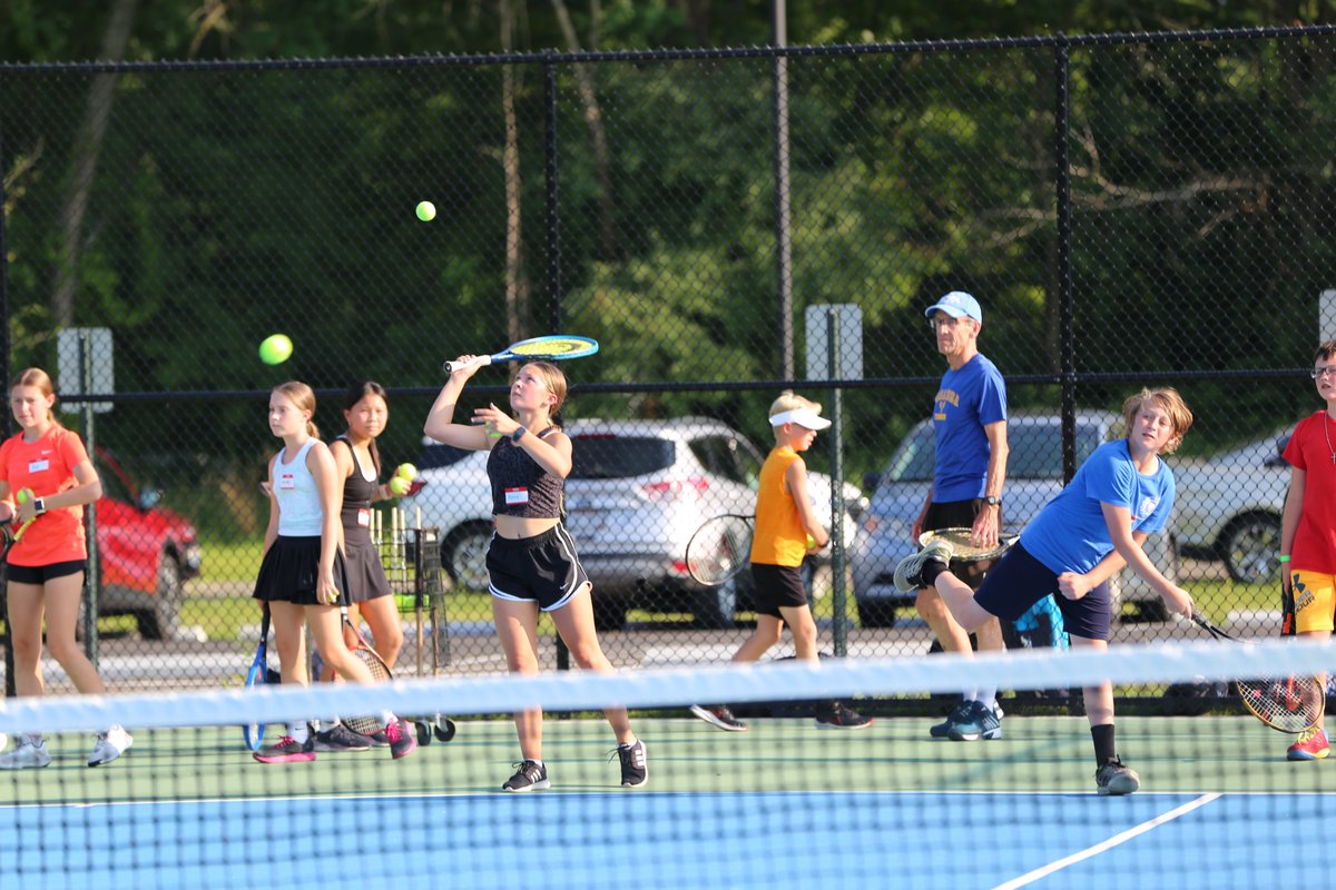 TennisGLHS tweet media