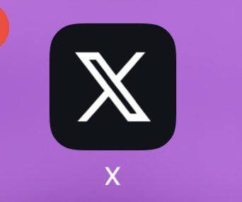 Krystal Lora tweet media