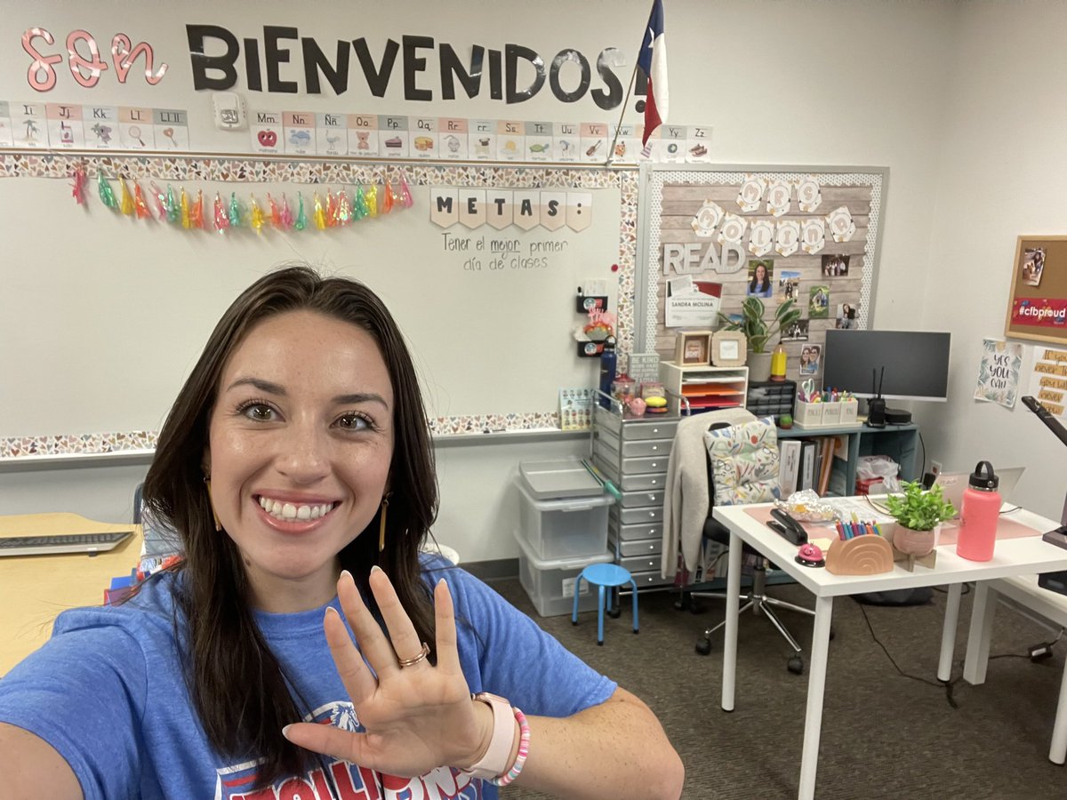 isandra24's tweet photo. @LoewyLawFirm I am a teacher here in Texas that could really use your help! https://t.co/8dVAqYA3L4 https://t.co/246qgUxbFC