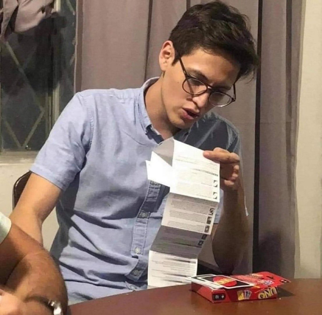 diojorange's tweet photo. nunca mais jogo uno com um estudante de direito https://t.co/5zHDdwwzxI