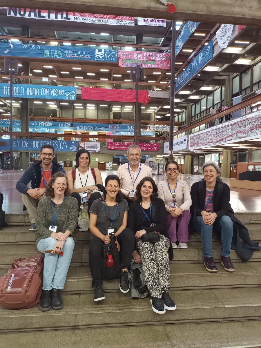 biomci's tweet photo. Equipo @biomci‼️
Primera reunión de coordinación del proyecto de #CienciaCiudadana para extender el #biomonitoreo con #macroinvertebrados a los ríos de Patagonia 🏞️🐌🦀 en @cilcal23 
@ciencia_ar 
@unrnaltovalle https://t.co/J0tnEWhuNo