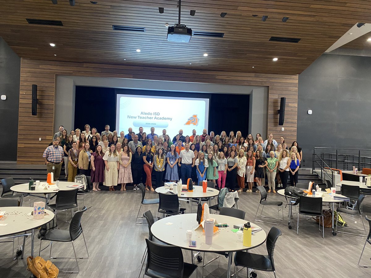 Had an amazing 3 days of learning with our newest Bearcats during New Teacher Academy!!  Such an impressive group of educators.  Can’t wait to see the positive impact they will have this year! 🧡 #AllinAledo #GrowingGreatness