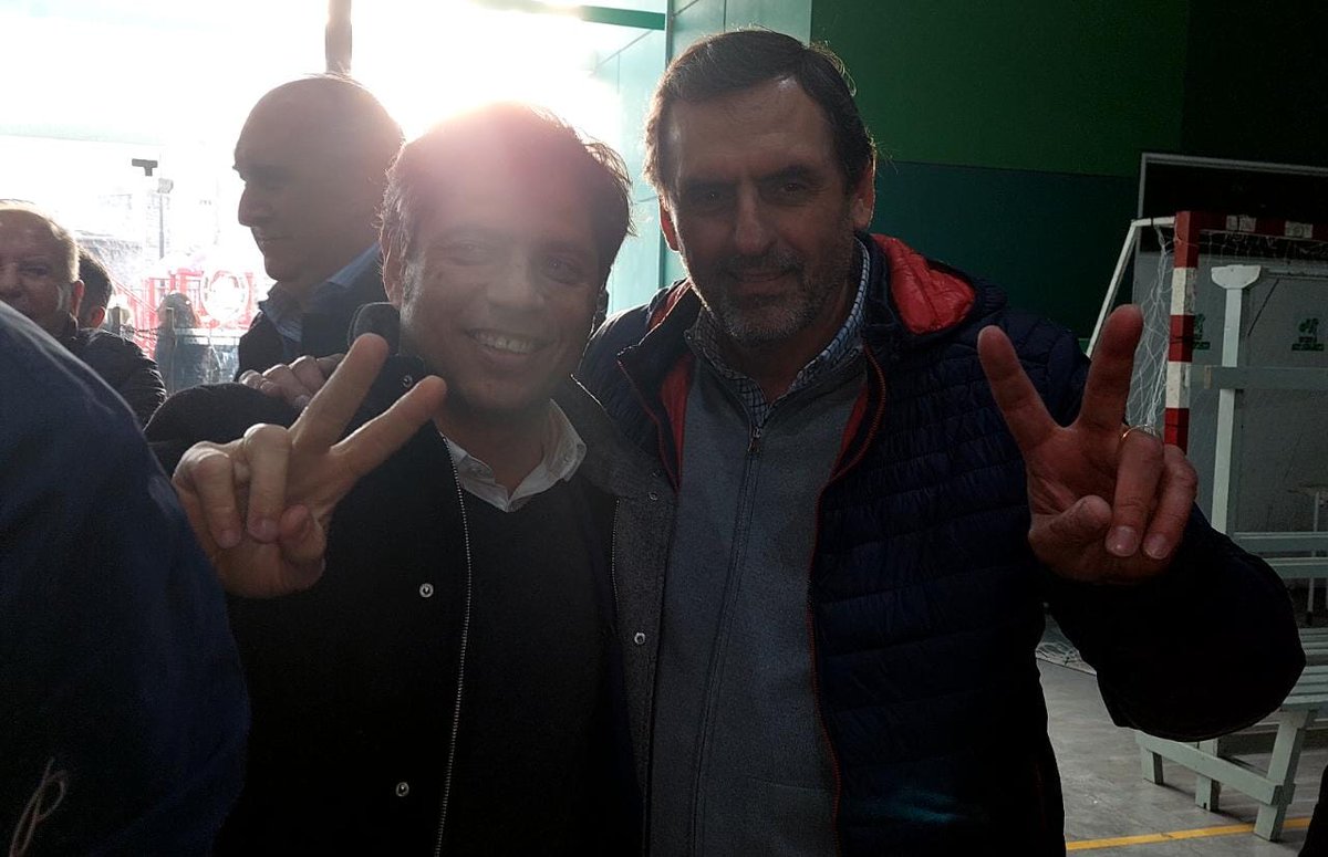 AlejandrooSalce's tweet photo. Participé del plenario en unidad del movimiento obrero organizado, regional La Plata, en el que reafirmamos la vocación de continuar respaldando políticas de inclusión social, educación, salud y trabajo para todos, y el compromiso de trabajar por la reelección de @Kicillofok. https://t.co/eYyrCluqJp