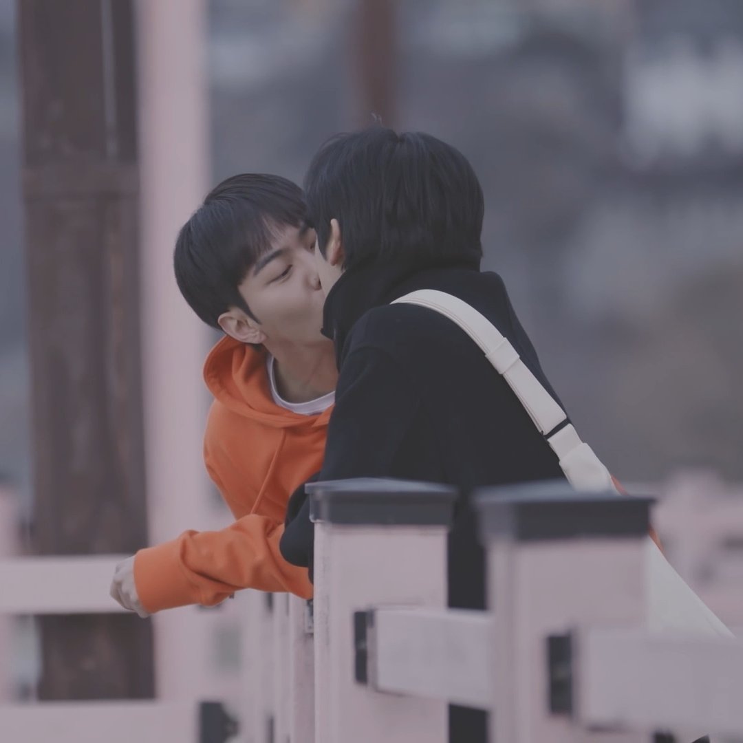 BLUPDATE2022's tweet photo. Congratulations to our first couple in ‘#HisMan2’: Jun Sung and Seong Ho! https://t.co/iXgoNbBS0G