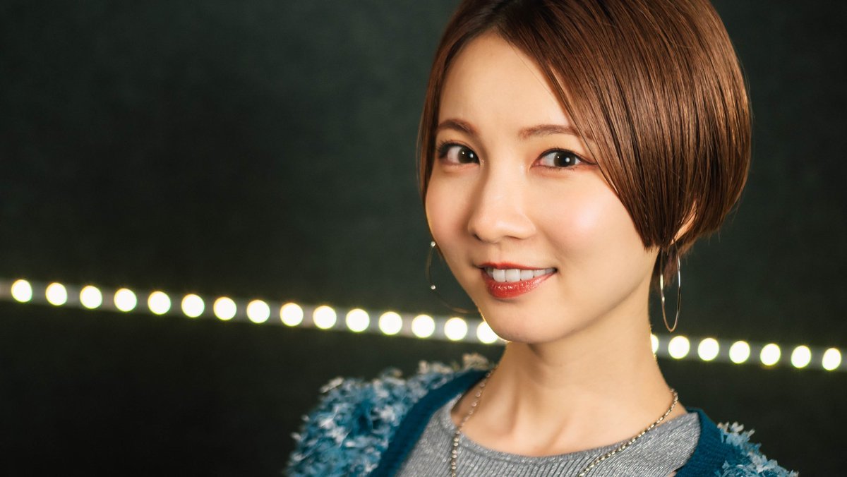Seira2013's tweet photo. 本日20時にプレミア公開です‼︎✨

1990年代 夏の名曲 cover by Seira

https://t.co/aSoM2oGHMp https://t.co/0ofuLFx8yV
