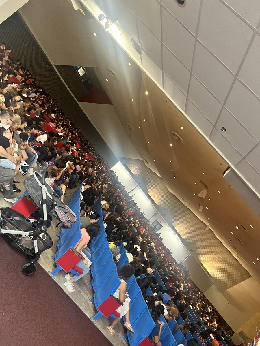 DHSCounselors2's tweet photo. Welcome to @Duncanville_HS  Class of 2027! Your DHS Counselors are super excited to meet you. This is YOUR YEAR to shine ✨ #BTL #PantherNation ❤️💙🐾 https://t.co/8MrlGCVhs3