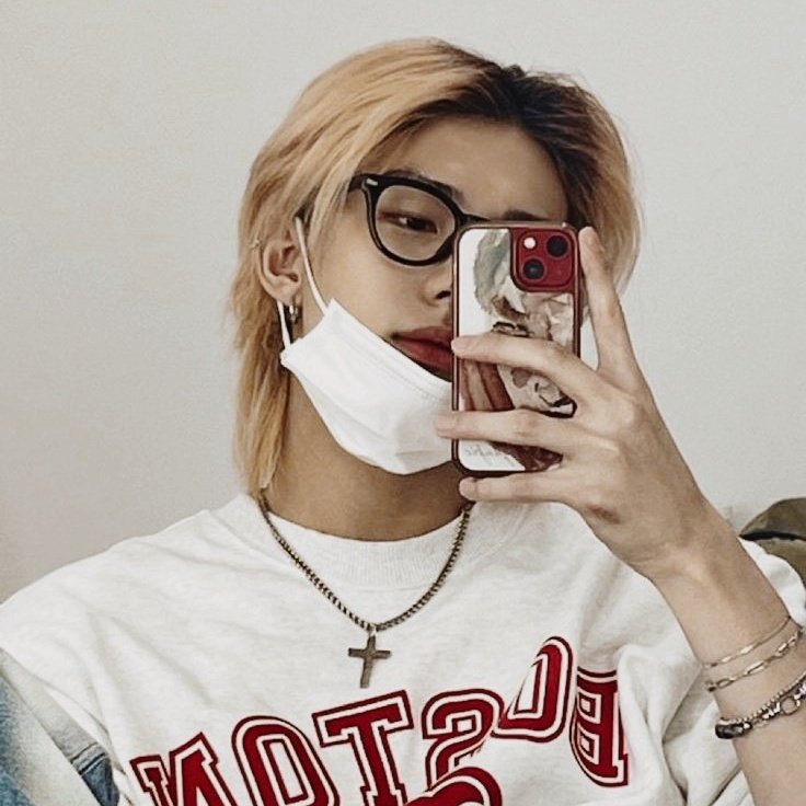 whoslixie's tweet photo. hii ! i'm looking for interactive moots ! 

☆  any pronouns, 17 y
☆ not new to #kpoptwt 
☆ i'm a stay, army, moa, baby bunnie and casually stan others groups 
☆ i'm not fluent in english, then I will make many linguistic mistakes

— ♡ / ↻ are highly appreciated. tysm :) https://t.co/XpJSU39Ib7