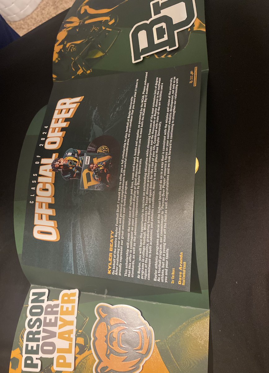 kyler_beaty's tweet photo. Thanks again @BaylorFootball @CoachDaveAranda @coachkcurtis @CoachPowledge 
Here we come! @CoachEscobar45
@ComancheTXTr1be

#RollTribe
#Sicem https://t.co/qzj10PxhjG