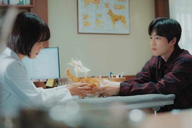 kdramacasting's tweet photo. JTBC drama <#BehindYourTouch> still cuts, broadcast on Aug 12.

#HanJiMin #LeeMinKi #Suho #ParkHyukKwon #JooMinKyung https://t.co/76mJ57lFrN