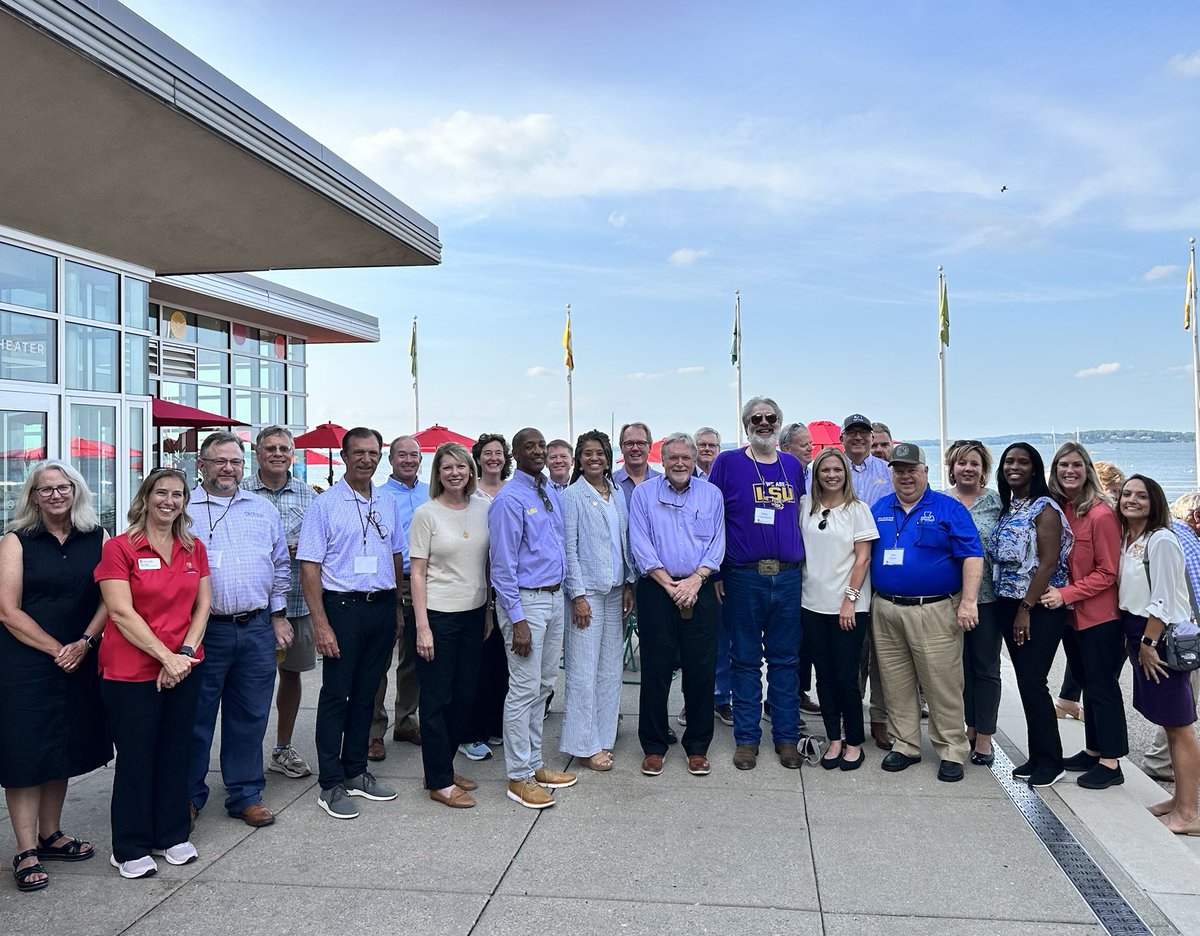 Thank you ⁦<a href="/UWMadisonCALS/">UW–Madison CALS</a>⁩ for a great research tour. We gleaned important lessons.