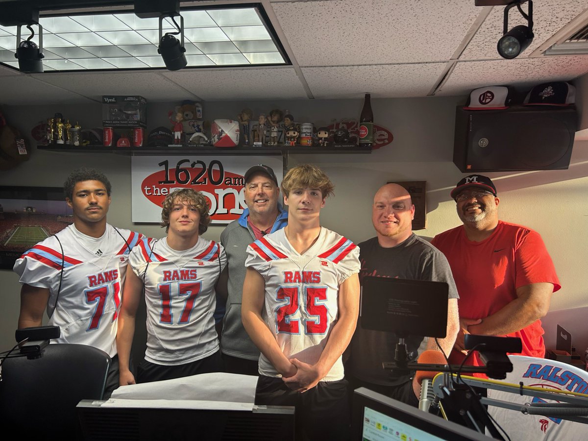 Is it the weekend yet?

7 The <a href="/CornBeltLeague/">Corn Belt League</a> Championship HC <a href="/ZachYoung1986/">Zachariah Young</a> and <a href="/CB4productions/">CB4</a> &amp; <a href="/dwaynehosey46/">Dwayne Samuel Hosey</a> 
7:30 <a href="/ralstonfootball/">Ralston Football</a> HC Tyler Zahn, and players AJ Rees-Cronky, Anthony Baughman, Conner Brown

Plus
Uni Watch
Dalvin Cook and
Womens WC

soundcloud.com/afterhours1620…?