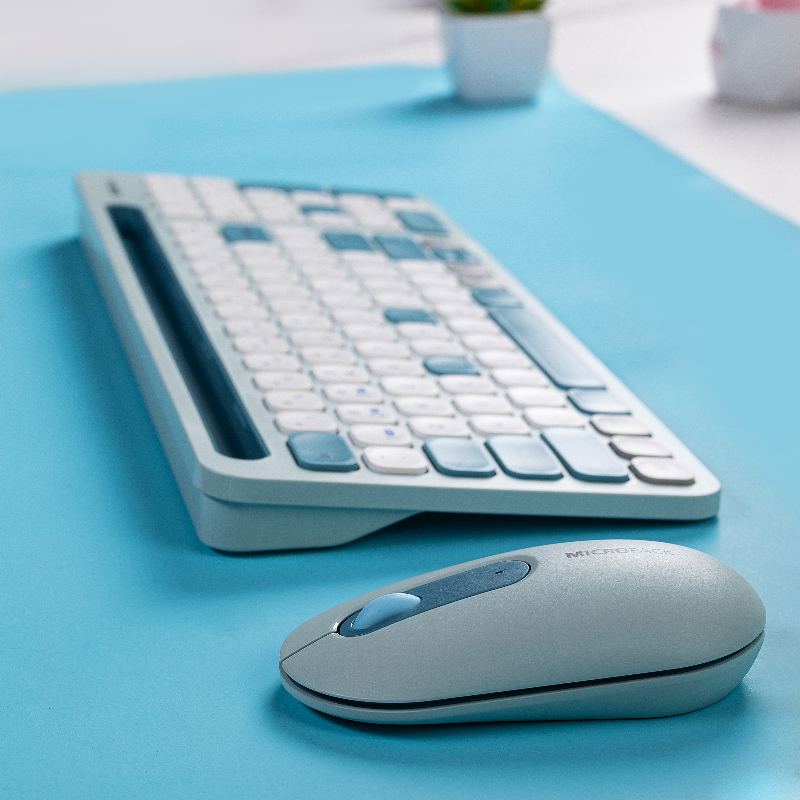 Micropackhk's tweet image. 👉🖱⌨️Many people like this blue color.
#consumerelectronics #computerkeyboard #wirelesskeyboard #bluetoothkeyboard #antibacterial #laptopmouse #mouseandkeyboard #computermouse #bluetoothmouse #keyboardandmouse #computeraccessories #wirelessmouse #fridaymood #tablet #Tablets