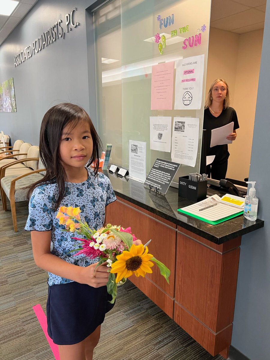 Our gardeners were out and about in the <a href="/cityofnovi/">City of Novi</a> and brought bouquets to <a href="/Ascension_MI/">Ascension Michigan</a>, <a href="/novipolice/">Novi Police Department</a>, the dentist, and the doctor’s office. We love growing great leaders and blooming big hearts! 🌸 🌻 🌺 <a href="/NoviWoods/">Novi Woods Elem.</a> <a href="/NCSD/">Novi Community School District</a> <a href="/MsHattieNW/">Jillian Hattie</a> <a href="/MrsDonberger/">Michelle Donberger</a>