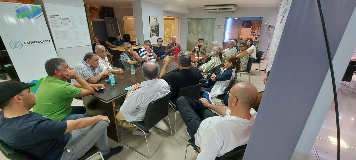 museopjchaco's tweet photo. ¡Compañeros/as!✌🏻💥Participamos en la reunión para coordinar la "Campaña @SergioMassa Presidente"📋👉🏼🇦🇷💙 Te esperamos mañana a las 20:00hs en el PJ Resistencia para seguir adelante juntos🗣️📍 https://t.co/j0b3tjarS2