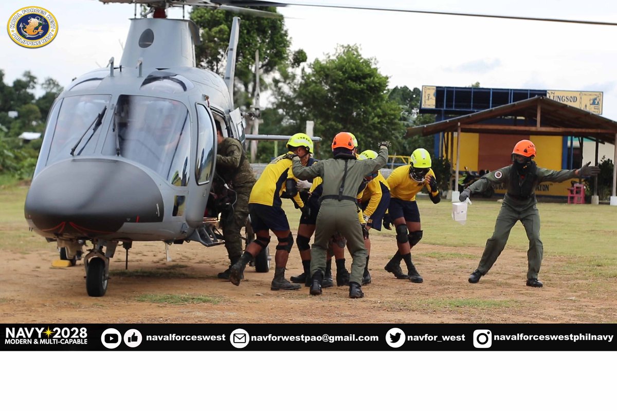 IN PHOTOS: PHILIPPINE NAVY’s Amphibious Operations in support to HADR Capability Demonstration highlighted the on-going Exercise Pagsasama 2023.

👀👉facebook.com/plugins/post.p…

#ExercisePagsasama2023
#DefendersoftheWesternFrontier