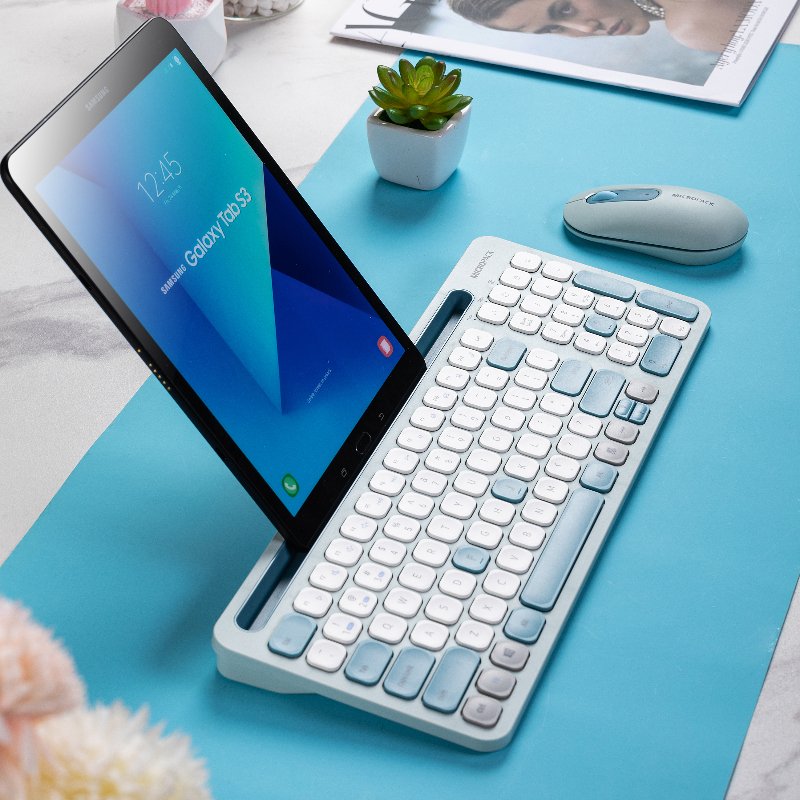 Micropackhk's tweet image. 👉🖱⌨️Many people like this blue color.
#consumerelectronics #computerkeyboard #wirelesskeyboard #bluetoothkeyboard #antibacterial #laptopmouse #mouseandkeyboard #computermouse #bluetoothmouse #keyboardandmouse #computeraccessories #wirelessmouse #fridaymood #tablet #Tablets